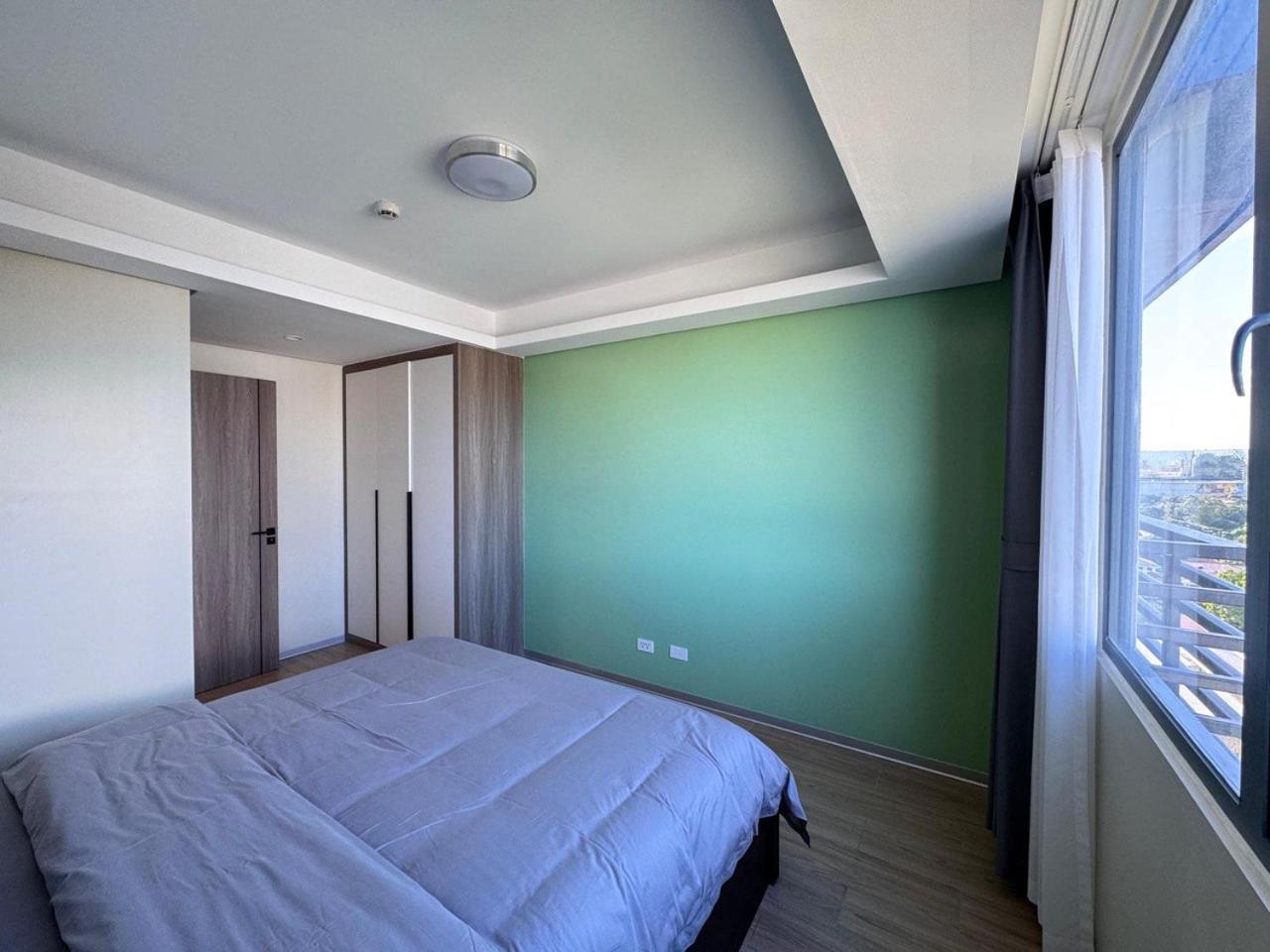 L Condotel Paranaque City Phòng bức ảnh