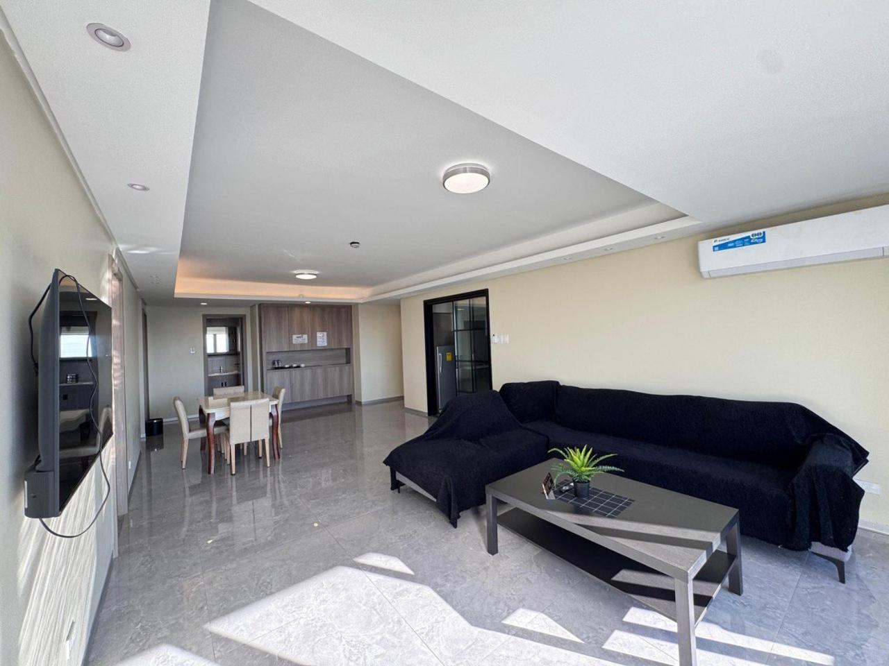 L Condotel Paranaque City Phòng bức ảnh