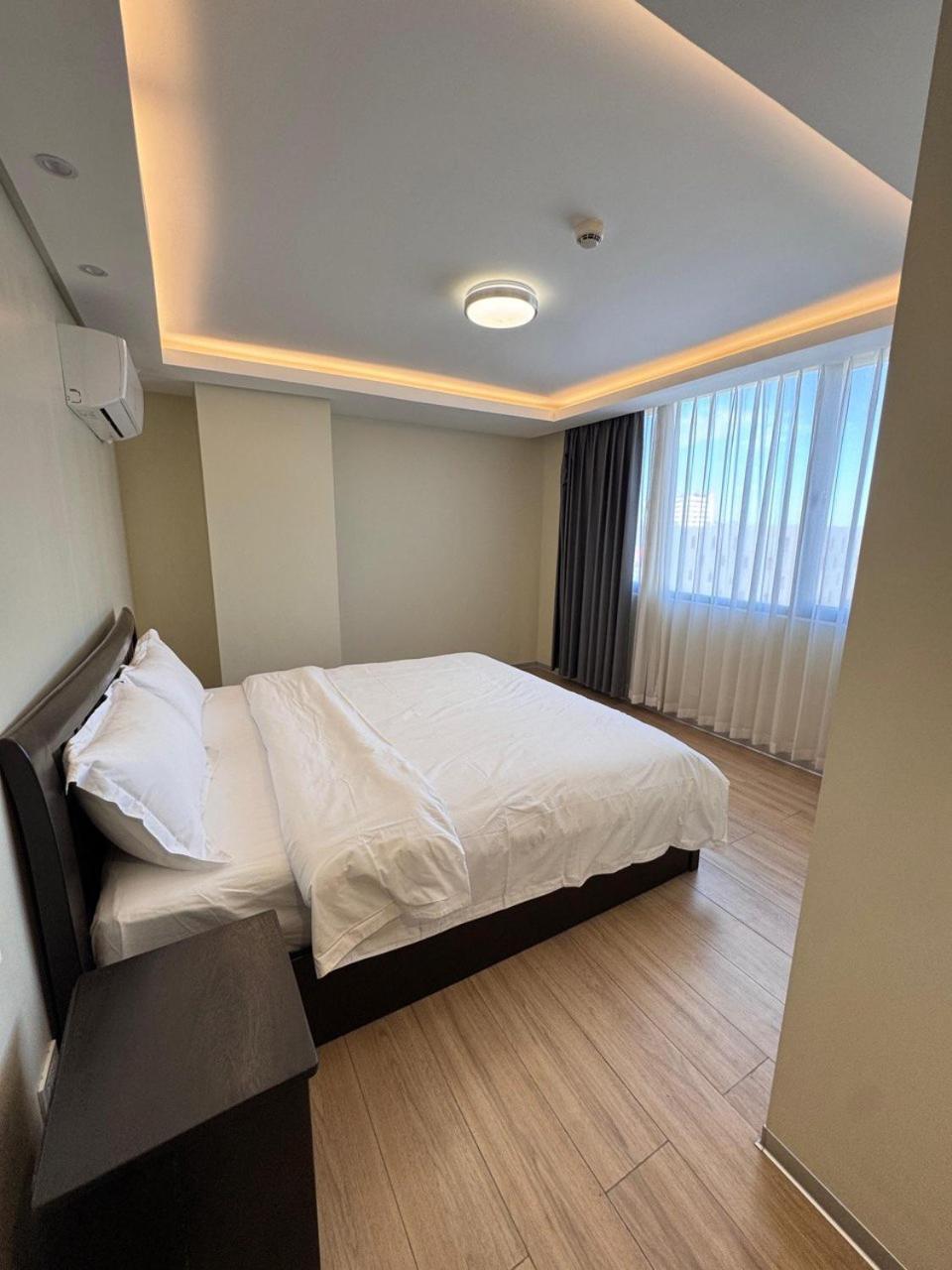 L Condotel Paranaque City Phòng bức ảnh